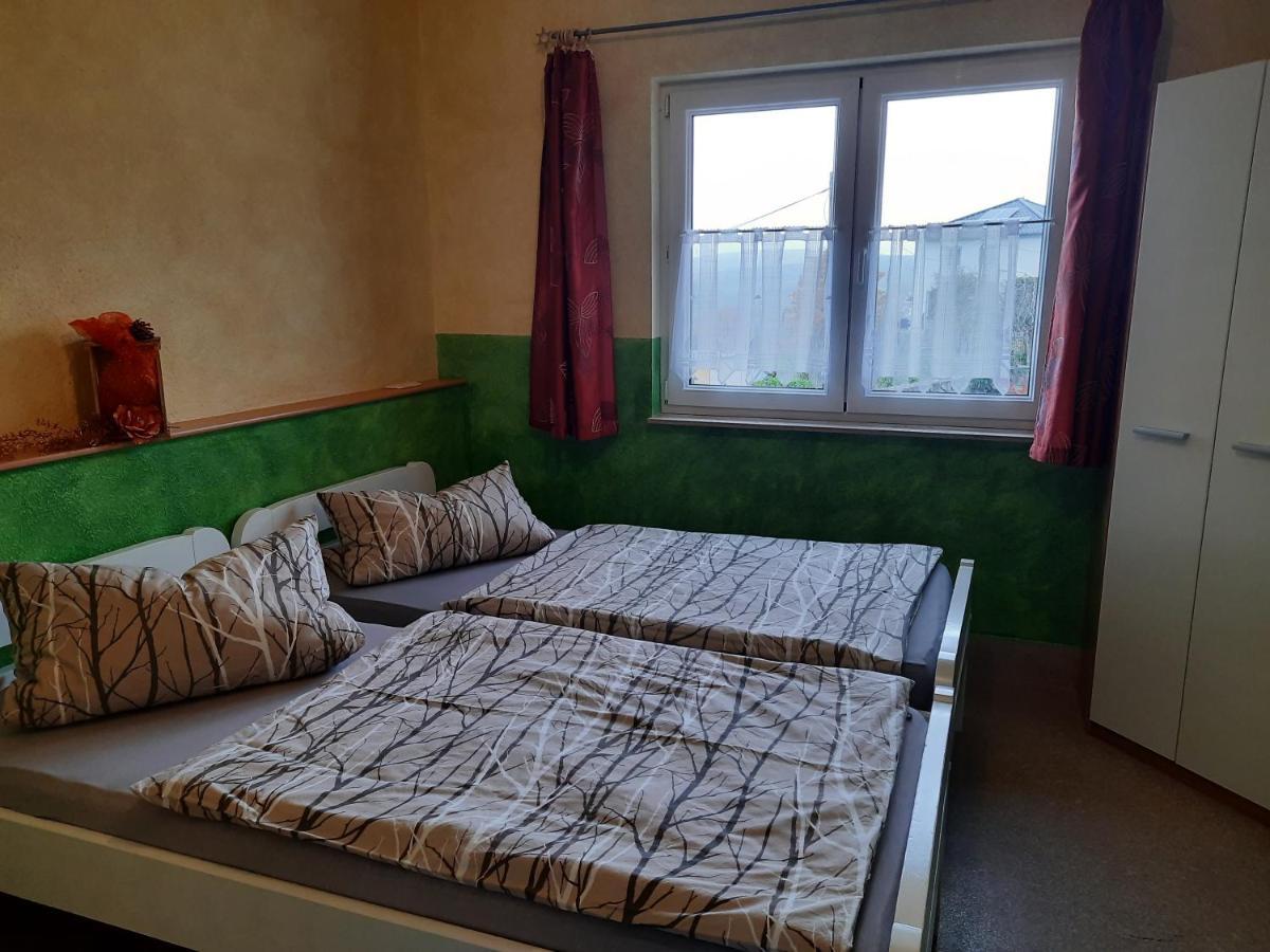 Ferienwohnung Haus Panoramablick Familie Loos Wasungen Exterior foto
